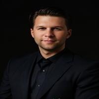 Dr. Tyler Dorshorst, chiropractor at Ease Chiropractic in Mequon
